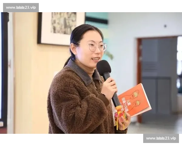 南疆绿茵星火燃 南疆绿茵星火燃